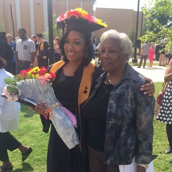 Meet your Posher, Pauline - Picture 1 of 1